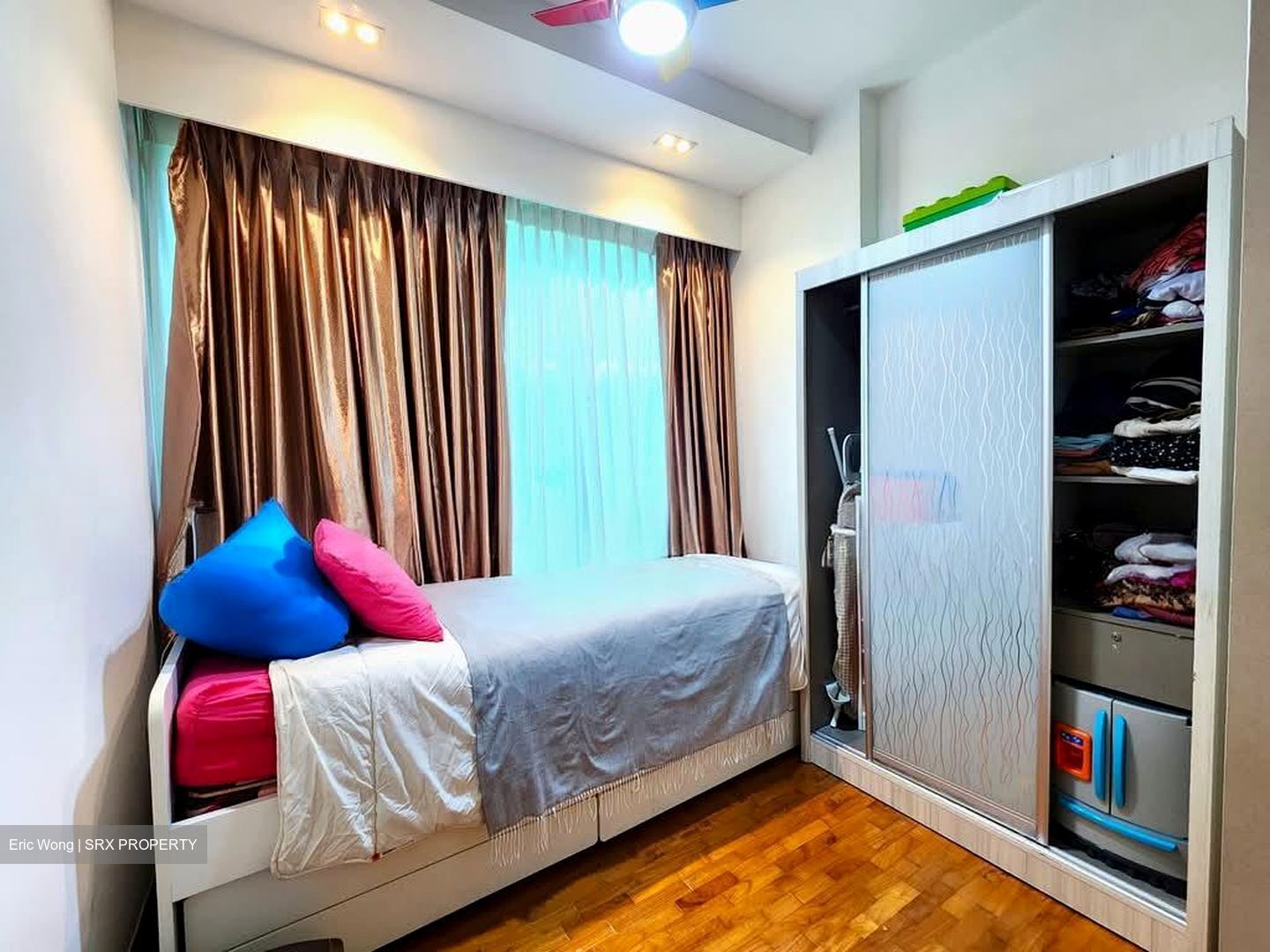 1 Canberra (D27), Condominium #581418791